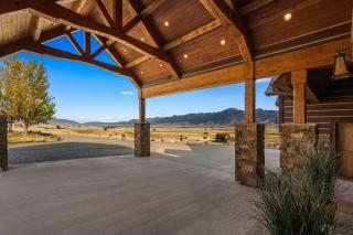 Cowboy Lake Lodge - 1