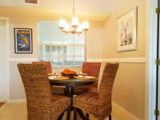Lexi's Beach Loft - New Smyrna Beach - 5