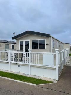 Golden Palm Resort - The Atlas Family - Coastal Caravan Breaks - Chapel Saint Leonards - 9