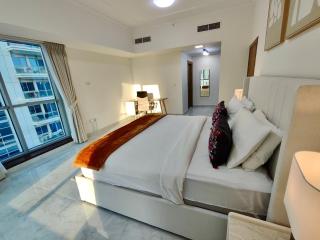 Lux BnB I Executive Tower I Ocean View - Dubai - 2