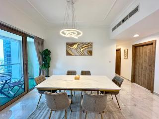 Lux BnB I Executive Tower I Ocean View - Dubai - 6