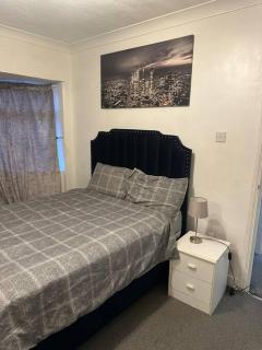 Beautiful Wood Street First floor flat B - Londra - 0