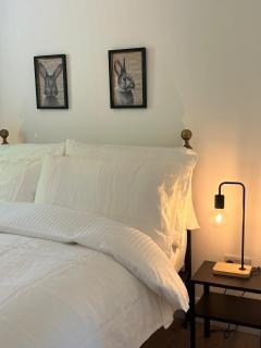 Peaceful, relaxing and warm 2-bedroom, sleeps 4, self-catering Galtee Mountain Lodge - for Mitchelstown, Cahir, Cashel and Cork, 1hr drive from 4 cities - 6