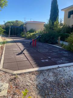 William and Emily Apartment - 1