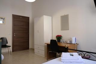 B&B ANNUNZIATA-Vicino all' Ospedale Civile dell'Annunziata e alla Clinica Scarnati, a due passi dall'Ospedale Mariano Santo,Siamo nel centro di Cosenza con facilita' di parcheggio e servizi vari - Cosenza - 4