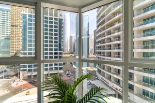 Modern Studio Apartment in JLT - Dubai - 9