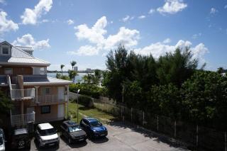 Studio Coconut Sunset with pool - 2