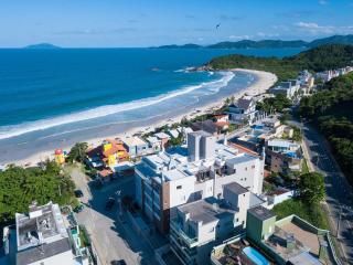 Positano 206 - Apartamento 02 suítes - Finamente mobiliado e decorado - À 30m da praia de 4 ilhas - (Consultar serviços de roupa de cama e banho) - Bombinhas - 9
