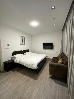 central apartment for rent 23 - Umm Uthainah - 0