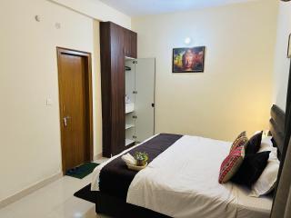 ZoomStay - 3BHK Apartments - 5