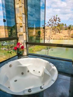 Chalé/Loft com hidromassagem defronte Lagoa na Serra do Cipó - Jaboticatubas - 5