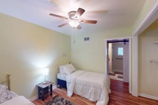 Wilshire Dreams - Savannah - 6