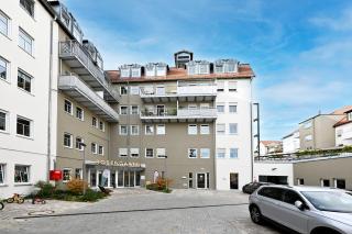 Rosengarten Apartments Fürth, Moderne Serviced Apartments in Citylage, ganze Ferienwohnung 50 m2, nahe Nürnberg, Metro, Sauna, Frühstück & Parkplatz - 1