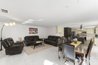 Palm Coast Mansion 10min to Beach Fun Groups - Palm Coast - 0