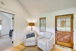 Modern Altavista Farmhouse with Countryside Views - Altavista - 1