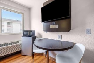 Studio 6 Seattle, WA Sea Tac Airport South - 1