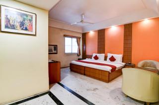 Hotel King's Crown - kolkata - 1