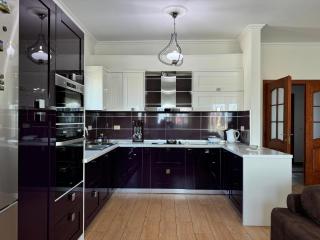 Spacious & Cozy Family Apt near Sanatorium - Tirana - 9