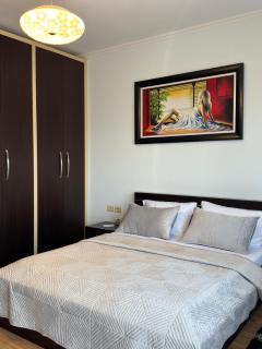 Spacious & Cozy Family Apt near Sanatorium - Tirana - 2