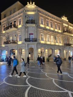 London Hotel and Guest House - 4