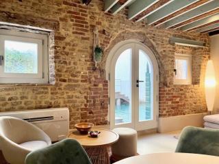 IvY, canal view - Venice - 9