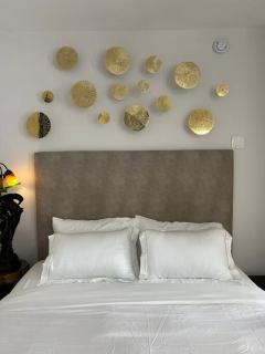 Marilyn Studio Apartment in Koreatown - Los Angeles - 1