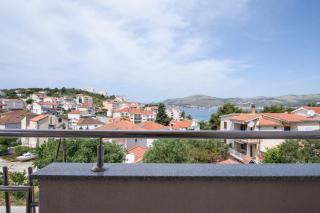 Apartment Eli - Okrug Gornji - 3