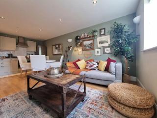 The Amber Passage By Ritual Stays - Garston - 2