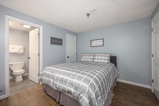 Bearfoot Lodge Gatlinburg Condo, Free Parking, & only a 12 mile from Ripley's Aquarium - 1