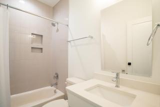 Luxury New Build with Oceanview - Go with the Flo 1 - 5