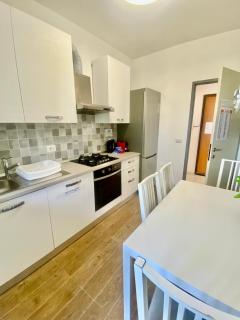 Grande Rifugio Apartment - zona Eur - 2
