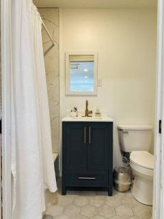 Cozy Cabin - Convenient in the High Country - Boone - 2