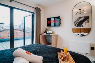 Stunning City views Rooftop Family Contractors - Birmingham - 4