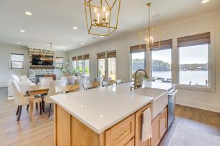 Waterfront Home in Alex City, Near Auburn - 3