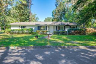 Pet-Friendly Home - 3 Mi to University of Florida! - Gainesville - 8