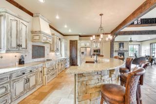 Spacious Edmond Vacation Rental with Hot Tub! - 3