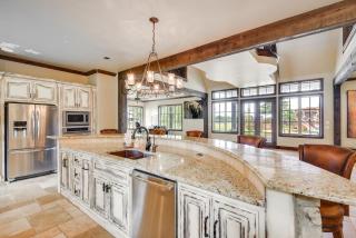 Spacious Edmond Vacation Rental with Hot Tub! - Edmond - 2