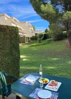 Rez-jardin rénové à Saint-Raphaël, Côte d'Azur - Saint-Raphaël - 5