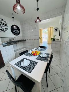 Charmoso e aconchegante espaço a 1 km da praia - 3