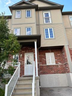 Room in neat comfy house - Kitchener - 0