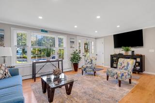 Spectacular waterfront house - 8