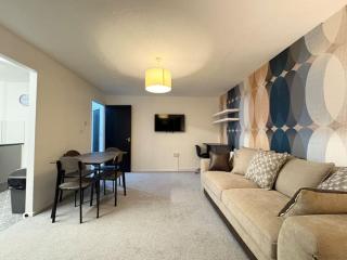 Two bed spacious apartment, central location, free parking and Wifi - Birmingham - 0