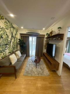 Exquisite Stays at Royal Palm Residences in Taguig - Manila - 9