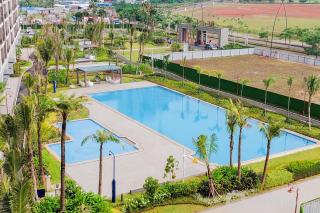 Homey and Warm Studio at Sky House BSD Apartment By Travelio - Tangerang - 9