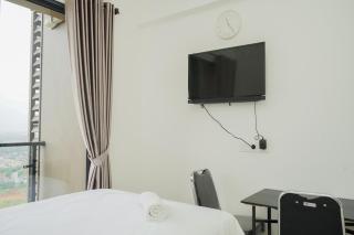 Cozy and Nice Studio at Sky House BSD Apartment By Travelio - 3
