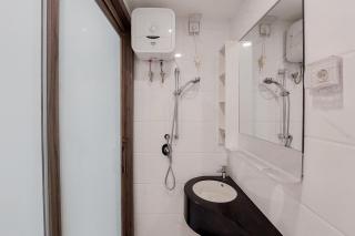 Cozy and Nice Studio at Sky House BSD Apartment By Travelio - 8