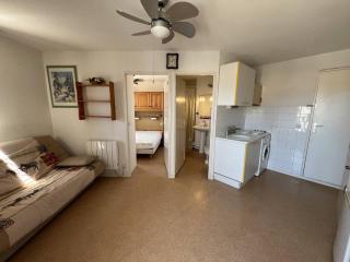 Appartement T2 avec loggia, parking privé et proche plage, Port Leucate - FR-1-81-615 - 0