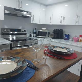 New Two Bedroom Entire Basement Apartment in Angus - Angus - 2