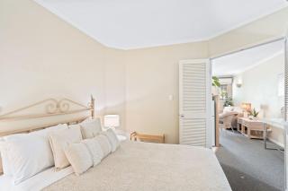 Stylish CBD retreat - 8 Il Palazzo - Cairns - 6