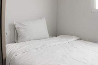 Comfort Living 3BR at Springlake Summarecon Bekasi Apartment By Travelio - Bekasi - 9